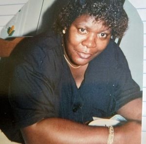 Meet your Posher, Joyce a